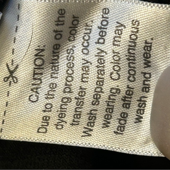 Universal Thread women’s size 10R Mid Rise style 90s Baggy black Jeans. Sequins - Picture 11 of 11